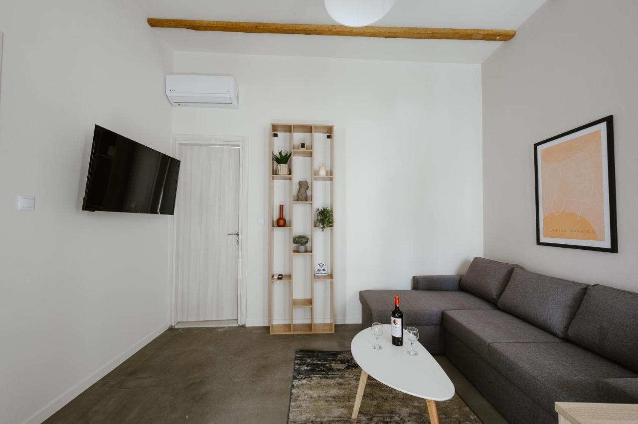 Lb Luxury Apartments Volos Luaran gambar